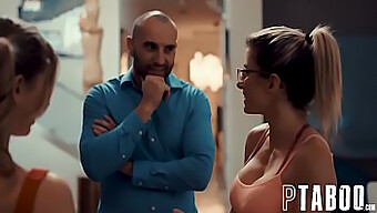 Cory Chase A Mackenzie Moss Dostávají Své Zadečky V Tomto Pov Porno Videu