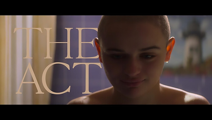 Penampilan Erotis Joey King Dalam The Act Season 1 Episode 4