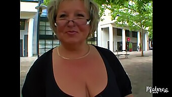 Se Carole May'S Store Bryster Hoppe I Denne Varme Analsexvideo