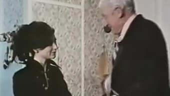 Retro Leszbikusok Felváltva Szerepelnek A Vintage Videó 1. Részében